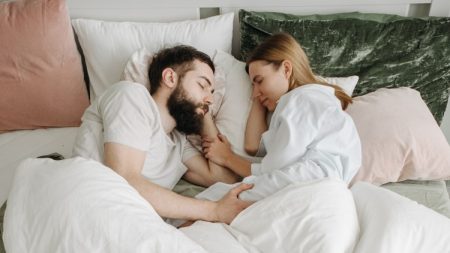 Cuando mi pareja no me despierta pasión: consejos para recuperar la chispa Cuando mi pareja no me despierta pasión: consejos para recuperar la chispa