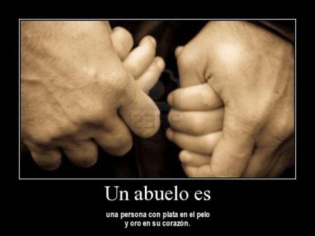 50 frases de agradecimiento para tus abuelos que te emocionarán 2. Mensaje en una foto