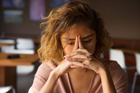 5 razones por las que pienso tanto en una persona El poder de la mente en los pensamientos recurrentes