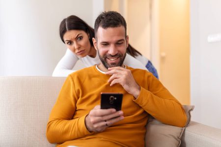 5 señales de que tienes hijos adultos tóxicos La influencia duradera: cómo los padres tóxicos afectan a sus hijos en la edad adulta