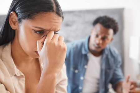 Palabras que duelen: cómo manejarlas cuando vienen de tu pareja