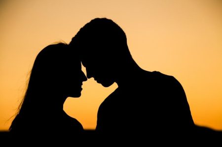 Siluetas de Parejas: Encuentra las Mejores Imágenes Gratis