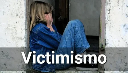 Identificando y contrarrestando las tácticas de manipulación de un falso mártir